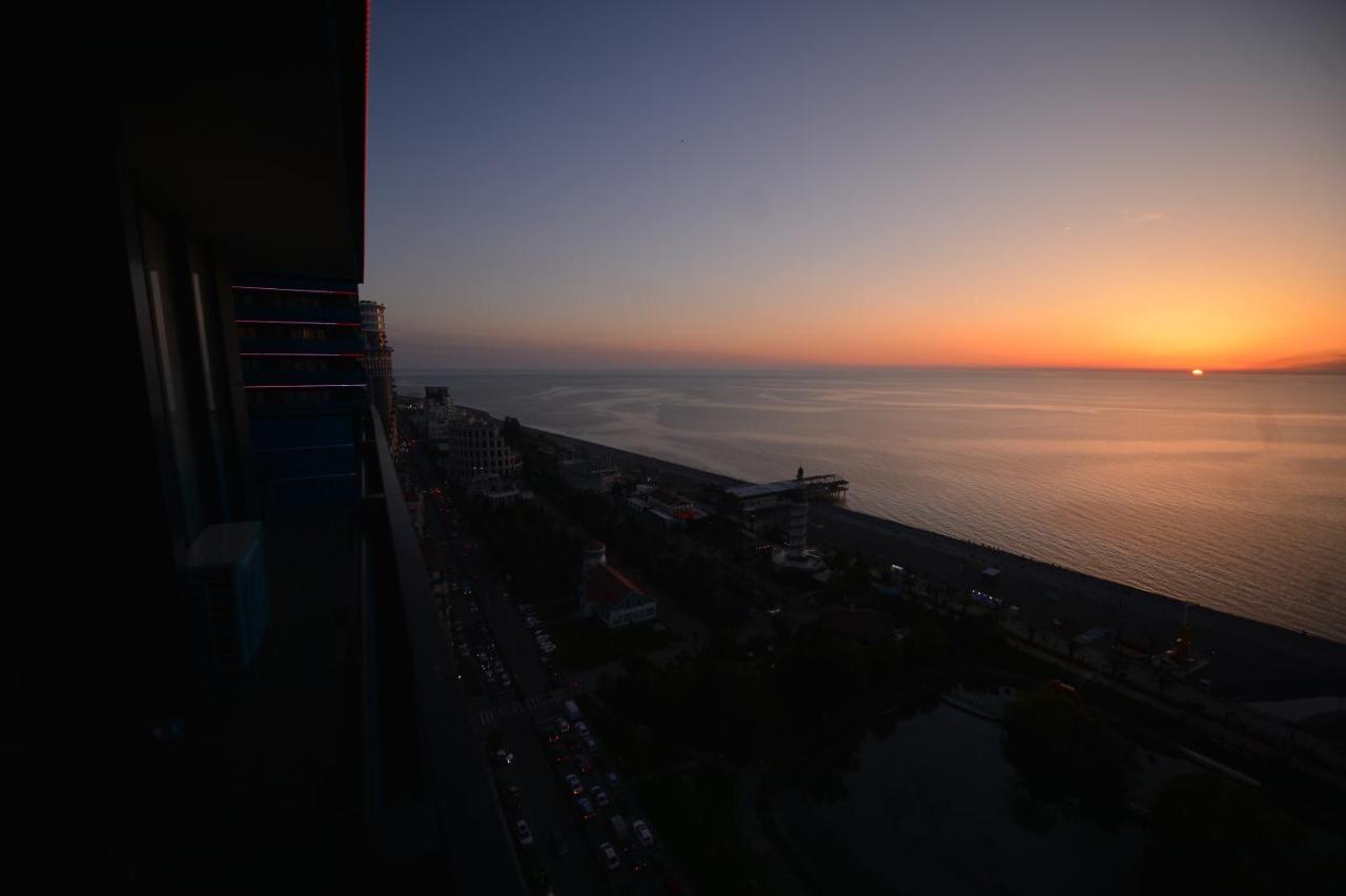 Orbi City Twins Tower Batumi Exteriér fotografie